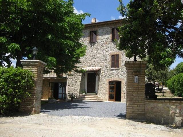 Villa Il Casale Di Mario à Montecchio  Extérieur photo
