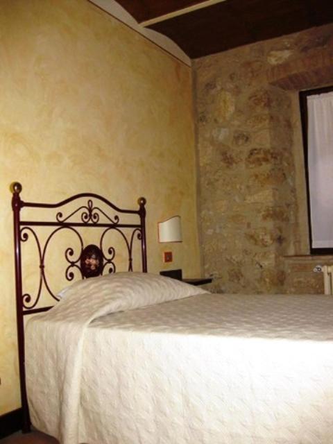 Villa Il Casale Di Mario à Montecchio  Extérieur photo